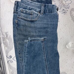 ⭐️Maurice’s lg: Classic Women's Blue Denim 👖 ⭐️ 2 for $13⭐️⭐️